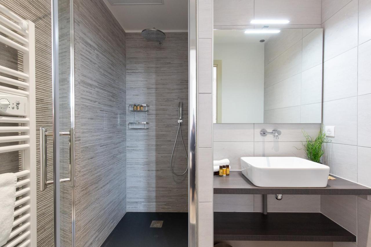 Astoux Yourhosthelper Apartment